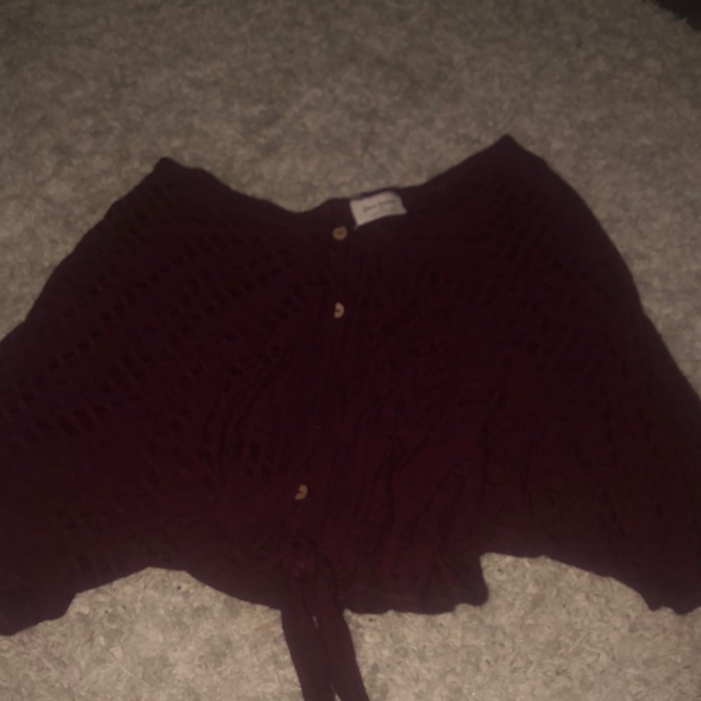 super cute flowy plain shirt⭐️